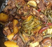 Pork Rib and Pig Trotter Hot Pot