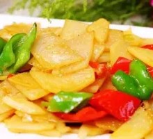 Spicy Potato Slices Stir-fried with Chili Sauce