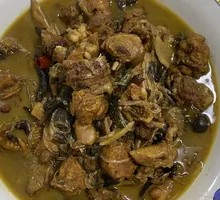 Braised Chicken with Mushrooms and Vermicelli