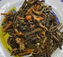Wild Vegetable Stir-Fry with Pork