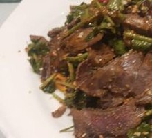 Spiced Beef Shank Salad