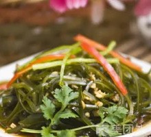 Thin seaweed strips