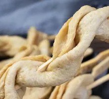 Fish Roll with Flower Shape