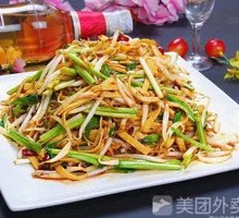 Stir-fried Bean Sprouts with Chives