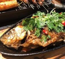 Sautéed Crucian Carp on Iron Plate