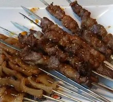 Charcoal-grilled Lamb Skewers
