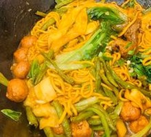 Braised Spare Ribs with Fresh String Beans and Noodles