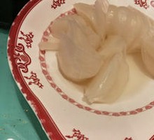 Sweet and Sour Pickled Garlic