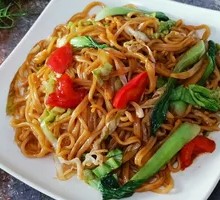 Vegetable Stir-Fried Noodles
