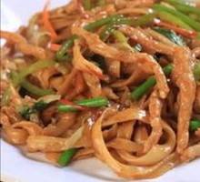 Bell Pepper and Pork Noodles