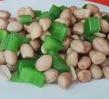 Stir-fried Peanut and Celery Salad