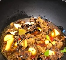 Chicken Stewed with Mushrooms