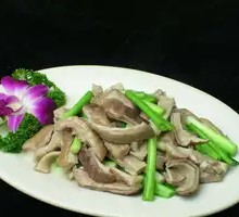 Scallion-braised Pork Intestines