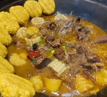 Stewed Goose in Iron Pot