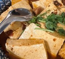 Pressure-cooked braised pork with tofu