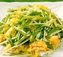 Egg and Garlic Chives Stir-fry