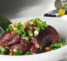 Stir-fried Pork Elbow Blocks