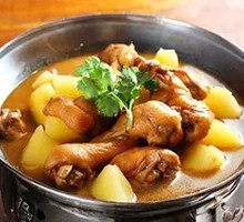 Chicken Leg Stewed with Potatoes