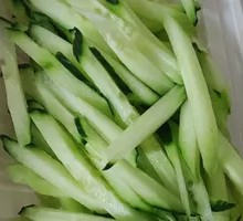 Large Roast Duck with Cucumber Strips