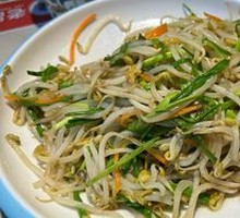 Stir-fried Leek and Bean Sprouts