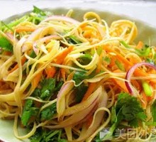 Shredded Dry Tofu with Onion