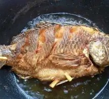 Fresh Pepper Pan-Fried Fish