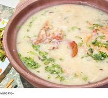 Seafood Clay Pot Rice Porridge