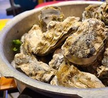 Steamed Oysters in Clay Pot