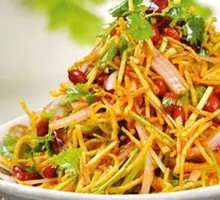 Stir-Fried Bean Sprouts with Three Threads