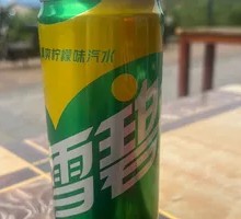 罐装雪碧