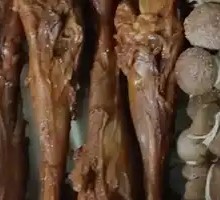 Sauce-Flavored Lamb Shank