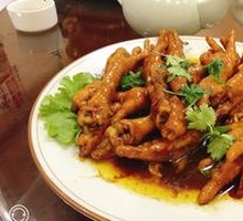 Finger-Licking Chicken Feet