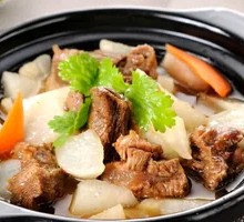Beef Stewed with Radish and Potato
