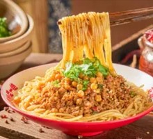 Stir-Fried Pork Minced with Rice Noodles