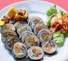 Grilled Meat Seaweed Rice Roll