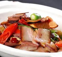 Preserved Pork with Tofu Cubes Stir-fry