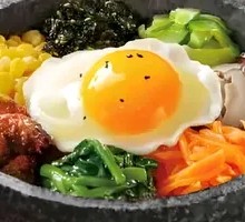 大粒牛肉石锅拌饭