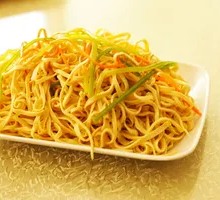 Cold Noodle Soup with Tofu Skin Strips