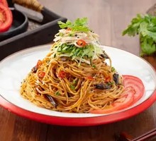 葱油鸡丝拌面