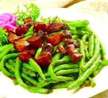 Braised Pork with Green Beans