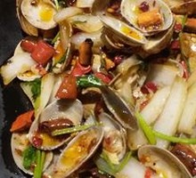 Spicy Stir-fried Clams