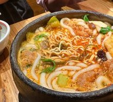 Sliced Pork in Pot with Potato Noodles