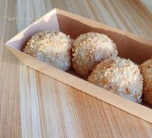 Sesame Peanut Balls