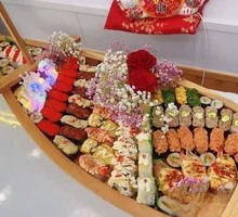 One Meter Seafood Sashimi Roll