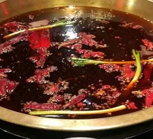 Authentic Chengdu Beef Oil Hot Pot