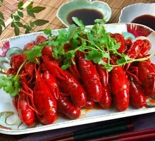 Spicy and Sour Crawfish with Sauce
