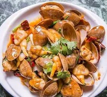 Spicy Stir-Fried Clams