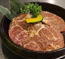 Fruit-Marinated Pork Cutlet