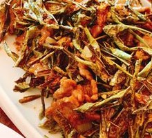 Stir-Fried Beef with Chili Skin