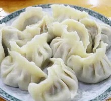 Green Pepper and Pork Dumplings